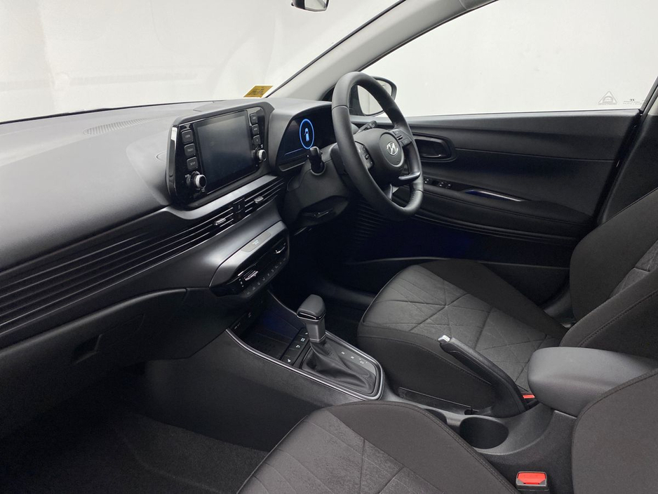 2026 Hyundai Bayon - image 2