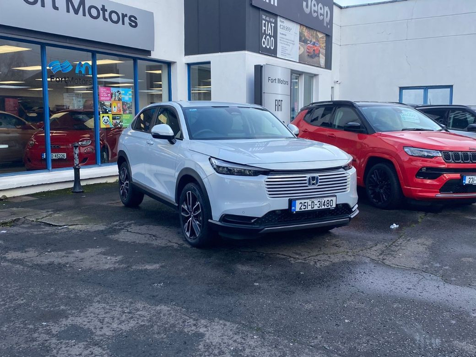 2025 Honda HR-V E:hev Elegance €38,995