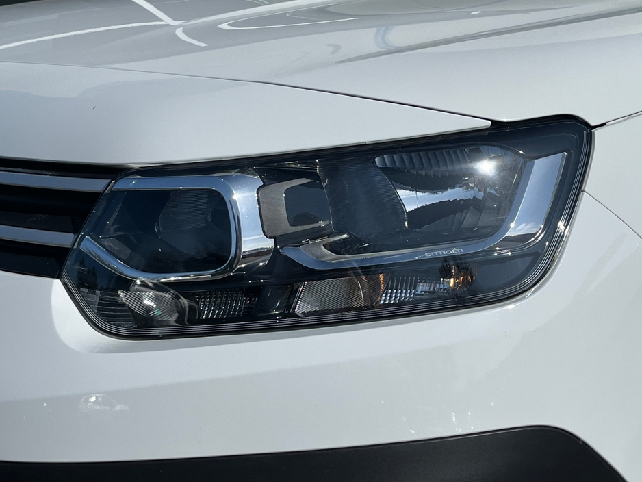 2023 Citroen Berlingo - image 3