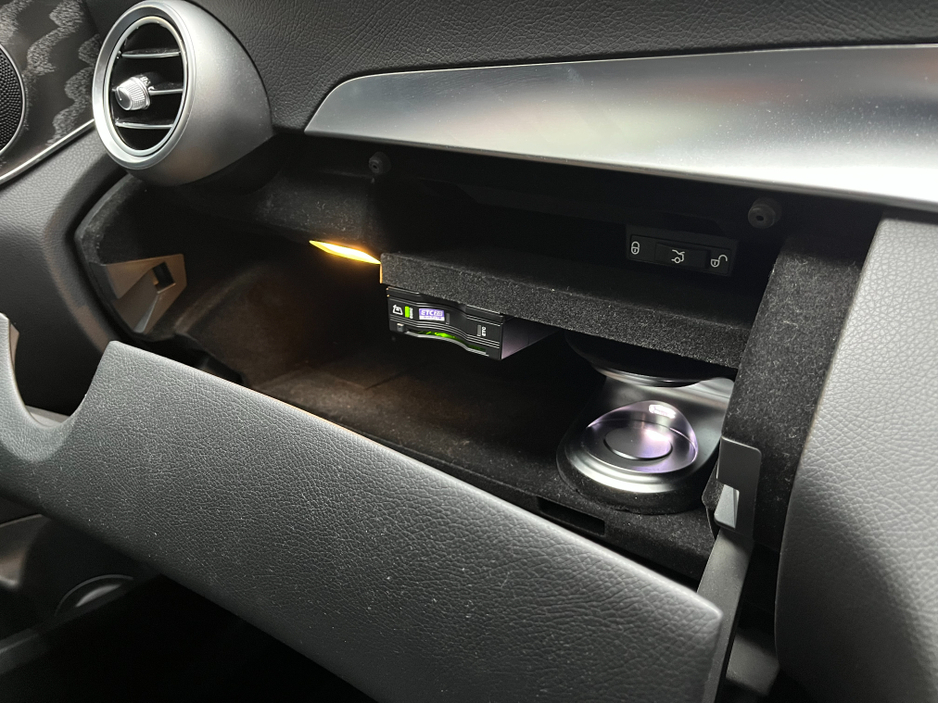 2016 Mercedes-Benz C Class - image 20