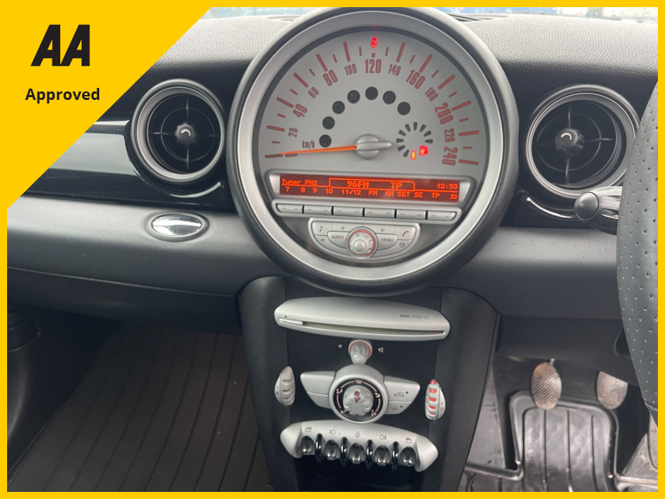 2008 MINI One - image 10