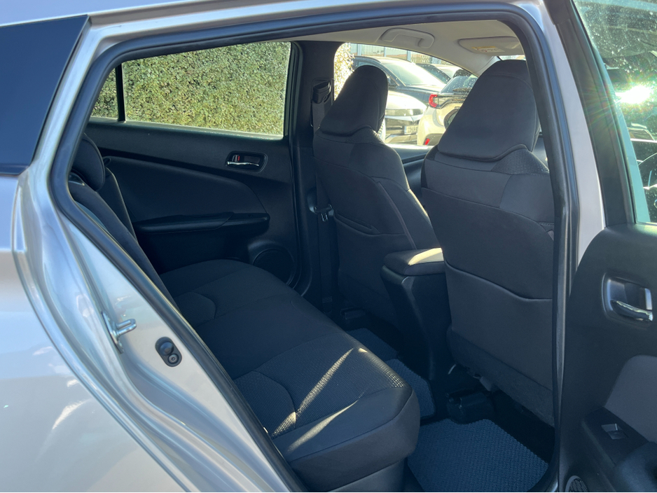 2019 Toyota Prius - image 8