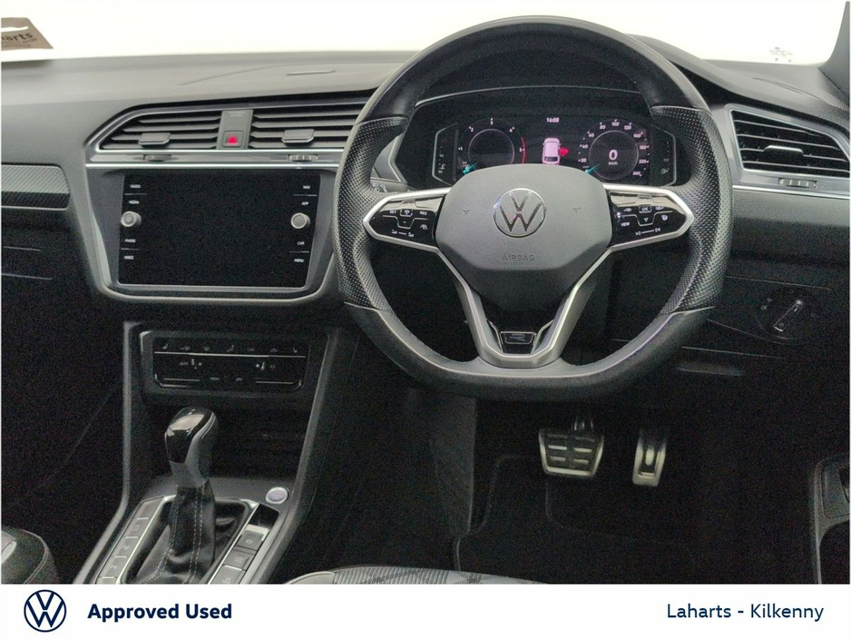 2023 Volkswagen Tiguan Allspace - image 8