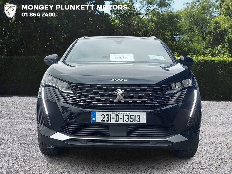 2023 Peugeot 3008 - image 2