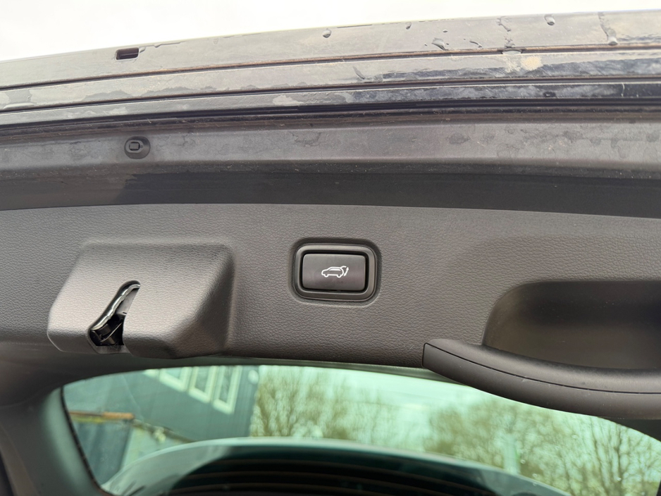 2022 Kia Sportage - image 28