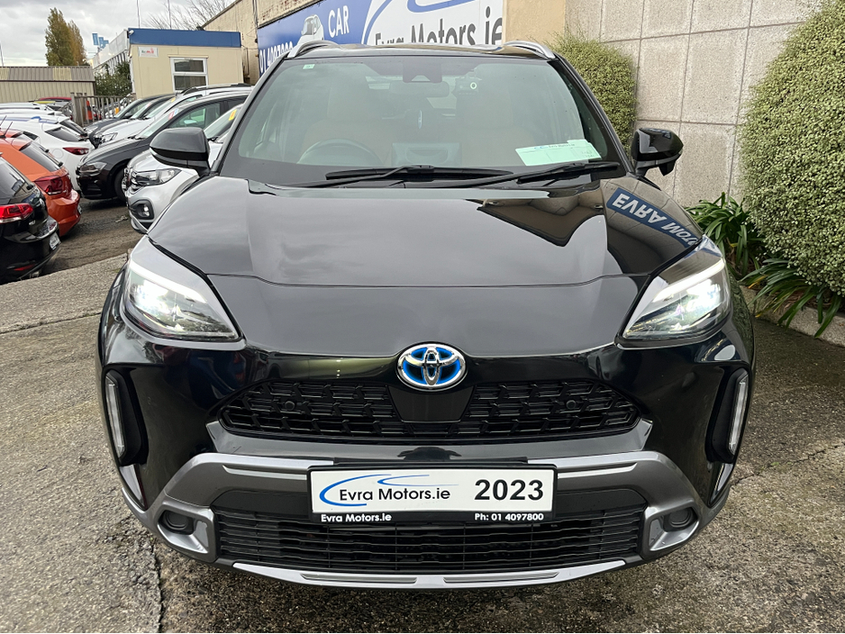 2023 Toyota Yaris Cross Z ADVENTURE HYBRID AUTOMATIC 1.5 PETROL //HEATED SEATS AND STEERING WHEEL//REVERSE CAMERA//ADAPTIVE CRUISE CONTROL// €28,950