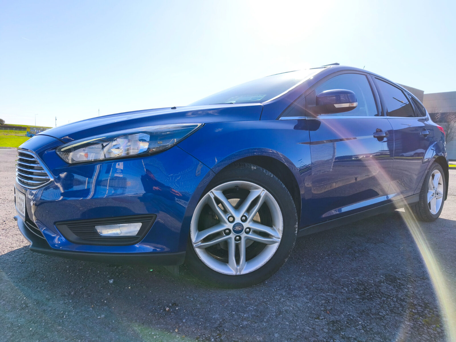 2015 Ford Focus - image 8