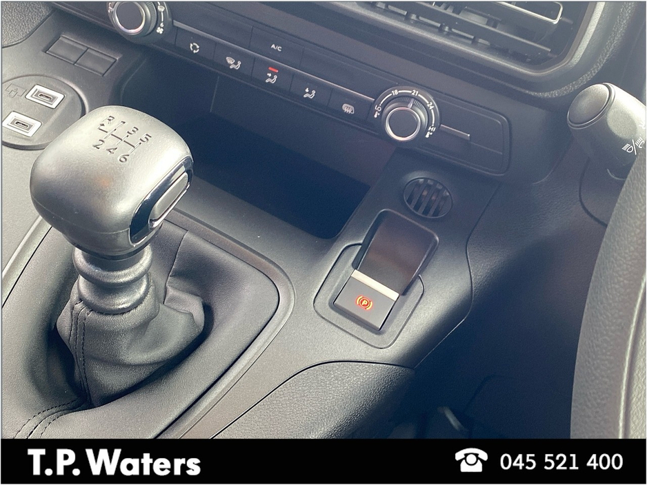 2026 Fiat Doblo - image 11