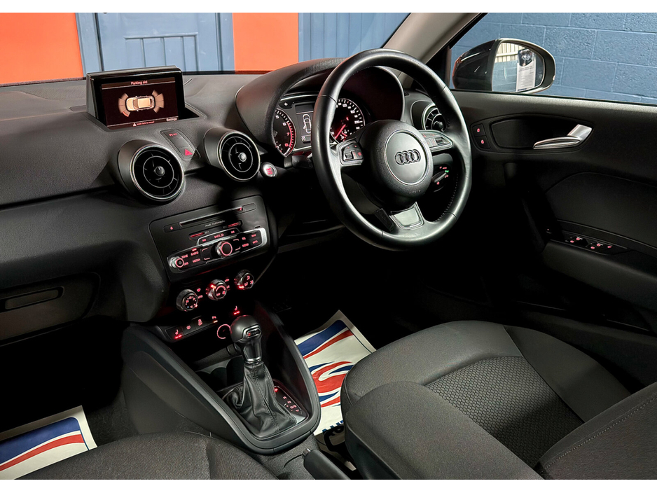 2017 Audi A1 - image 4