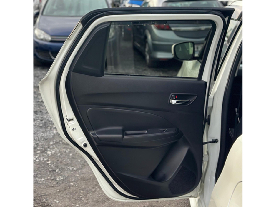 2018 Suzuki Swift - image 6