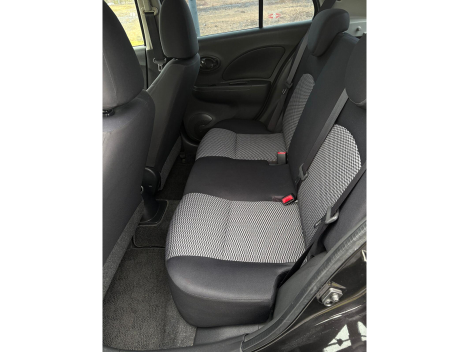 2017 Nissan March - image 12