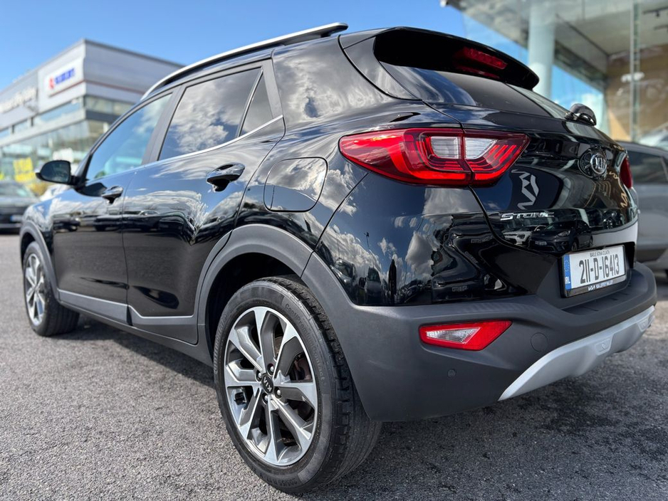 2021 Kia Stonic - image 12