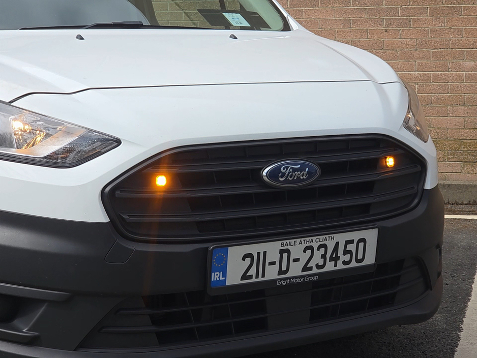 2021 Ford Transit Connect - image 10