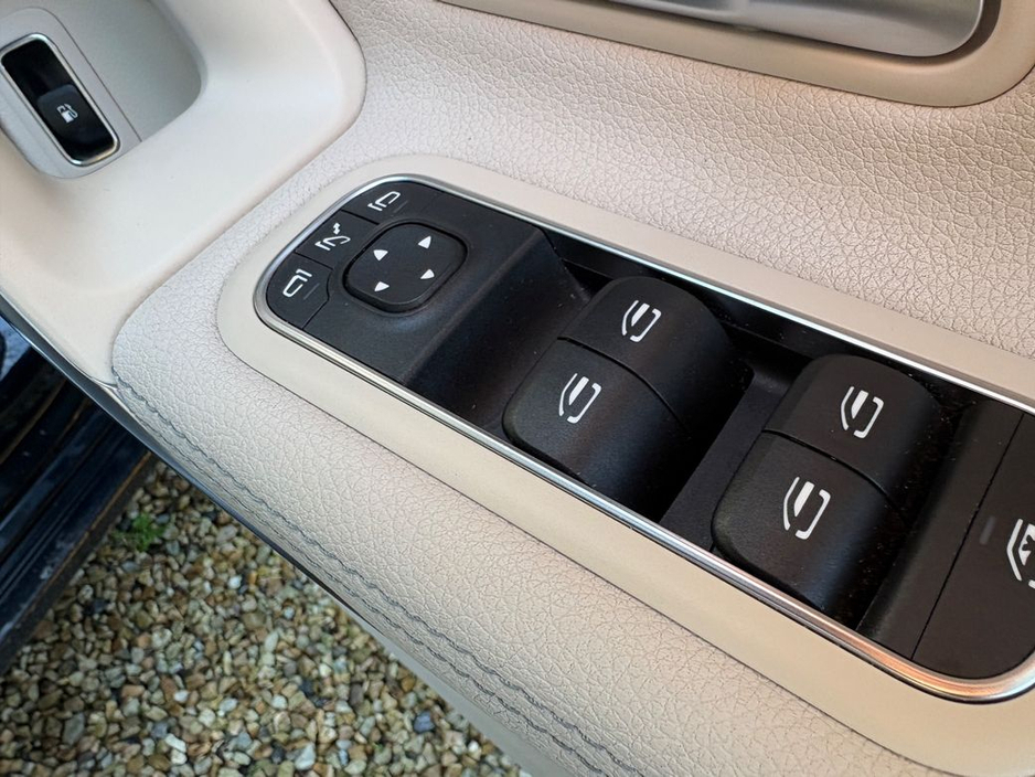 2021 Mercedes-Benz CLA Class - image 8