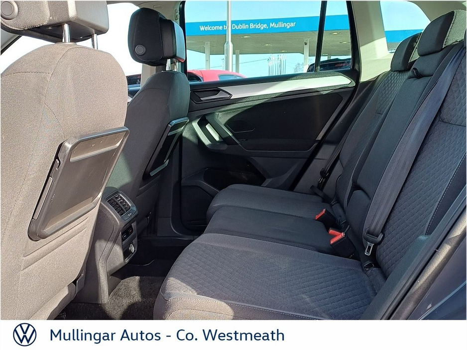 2017 Volkswagen Tiguan - image 7