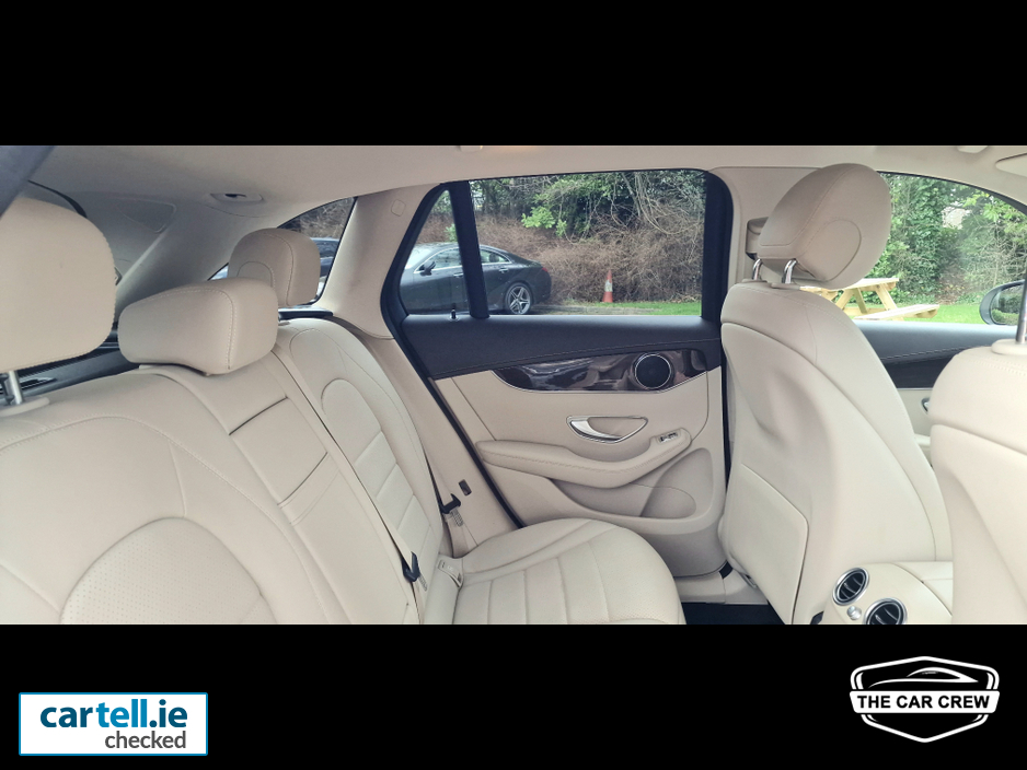 2020 Mercedes-Benz GL Class - image 25