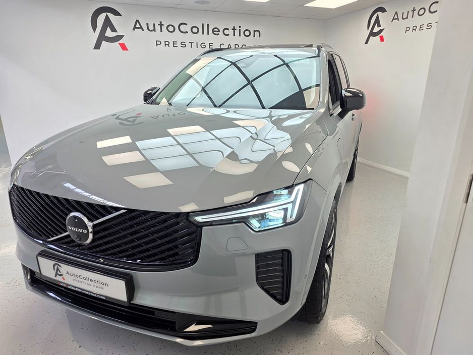 2025 Volvo XC90 - image 3