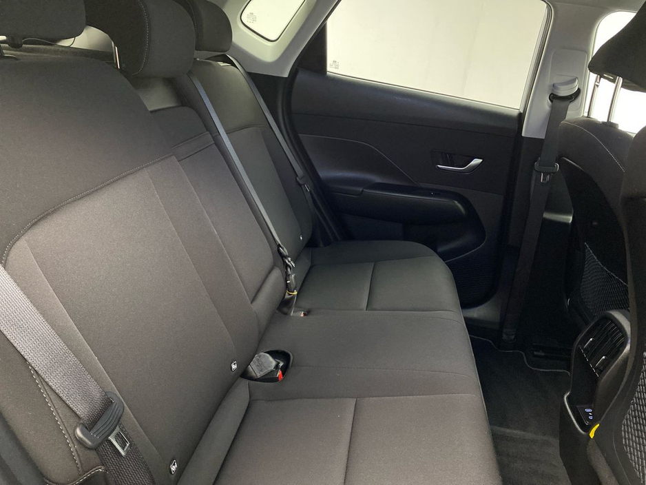 2023 Hyundai Kona - image 10