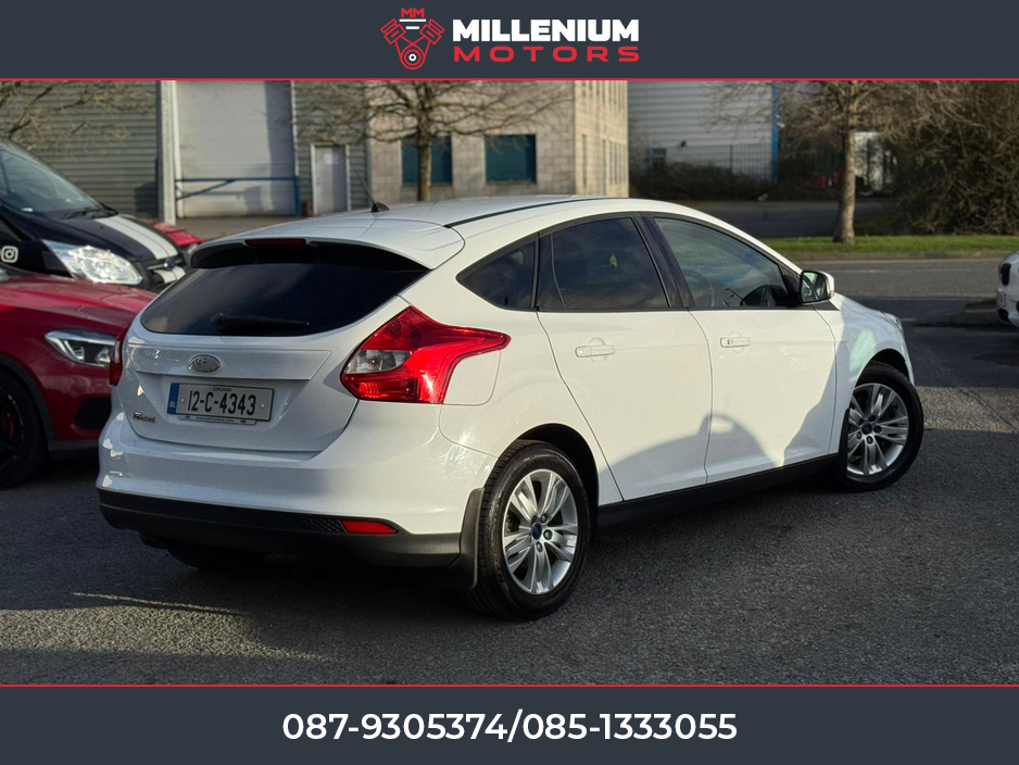 2012 Ford Focus - image 3