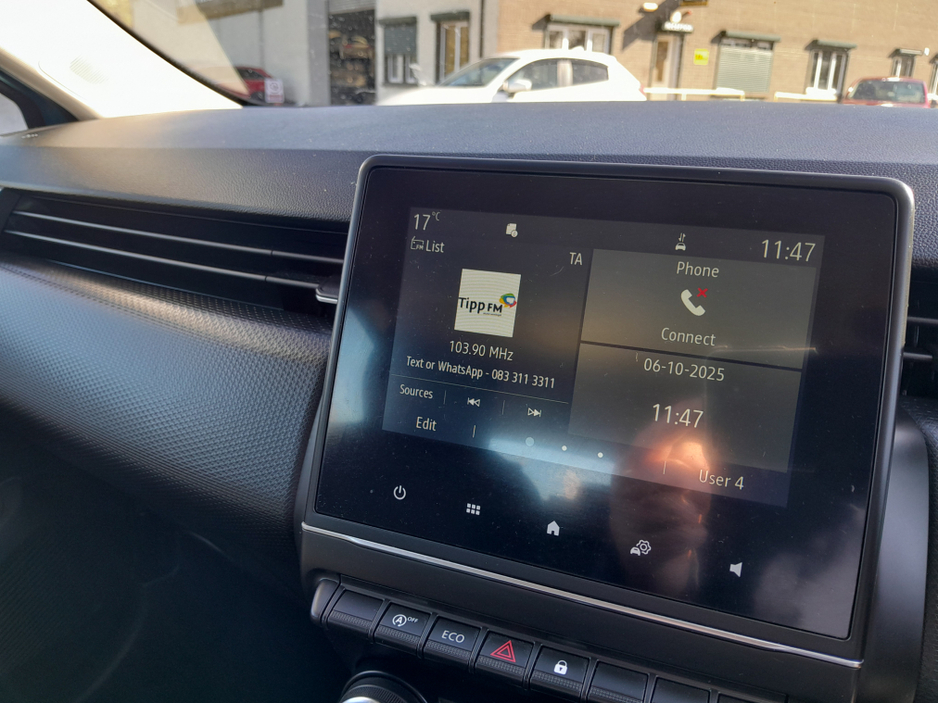 2022 Renault Clio - image 27