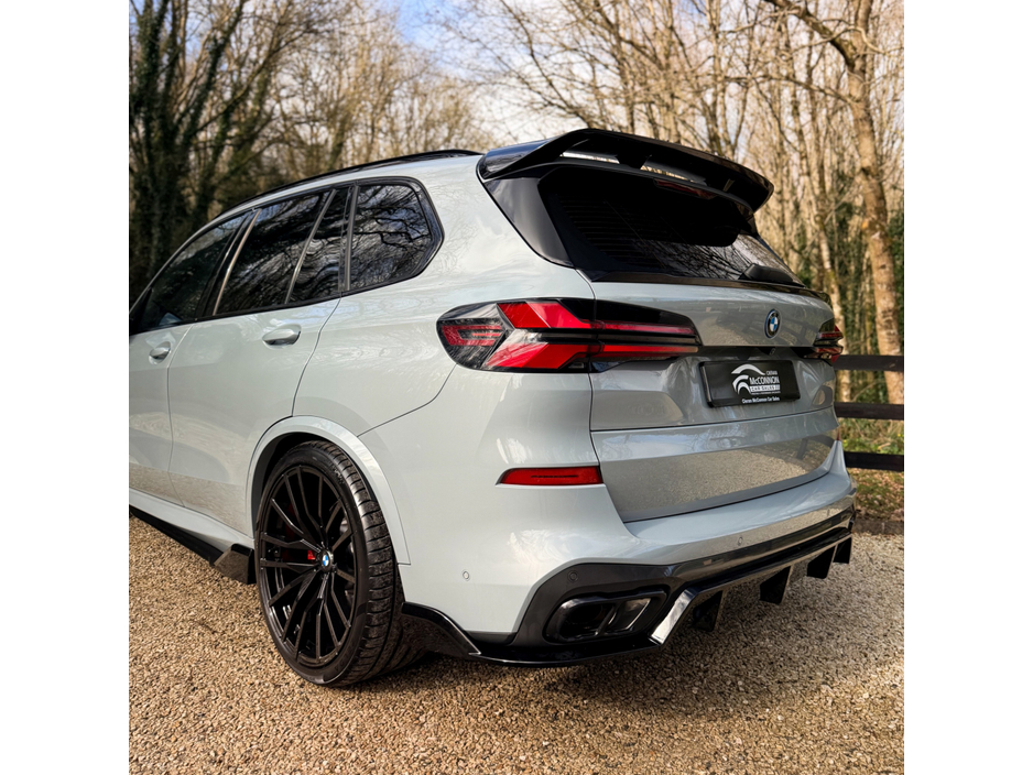 2023 BMW X5 - image 8