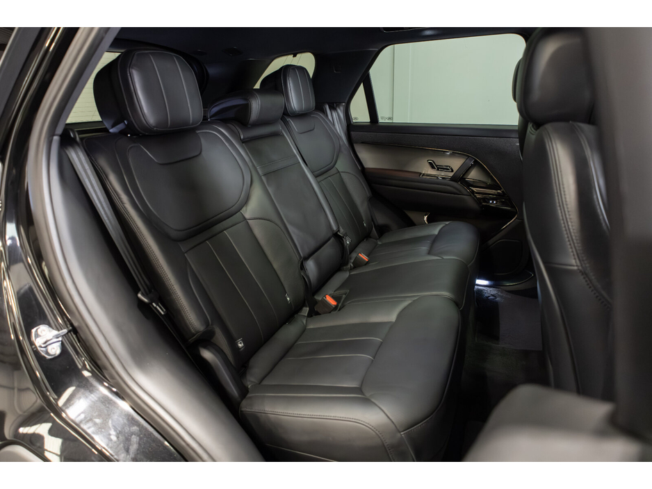 2024 Land Rover Range Rover Sport - image 11