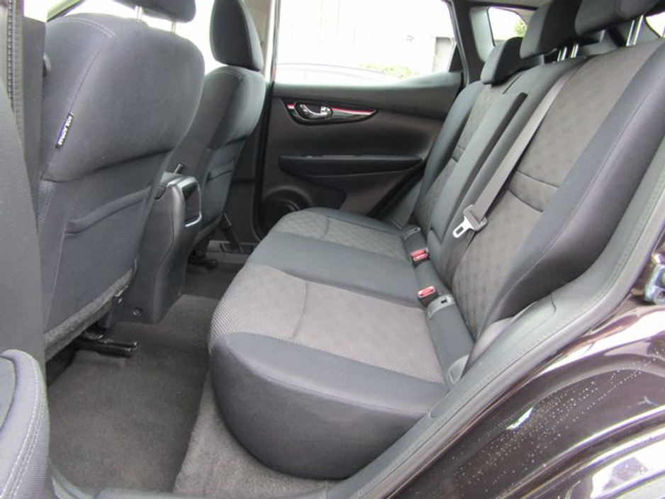 2014 Nissan Qashqai - image 18