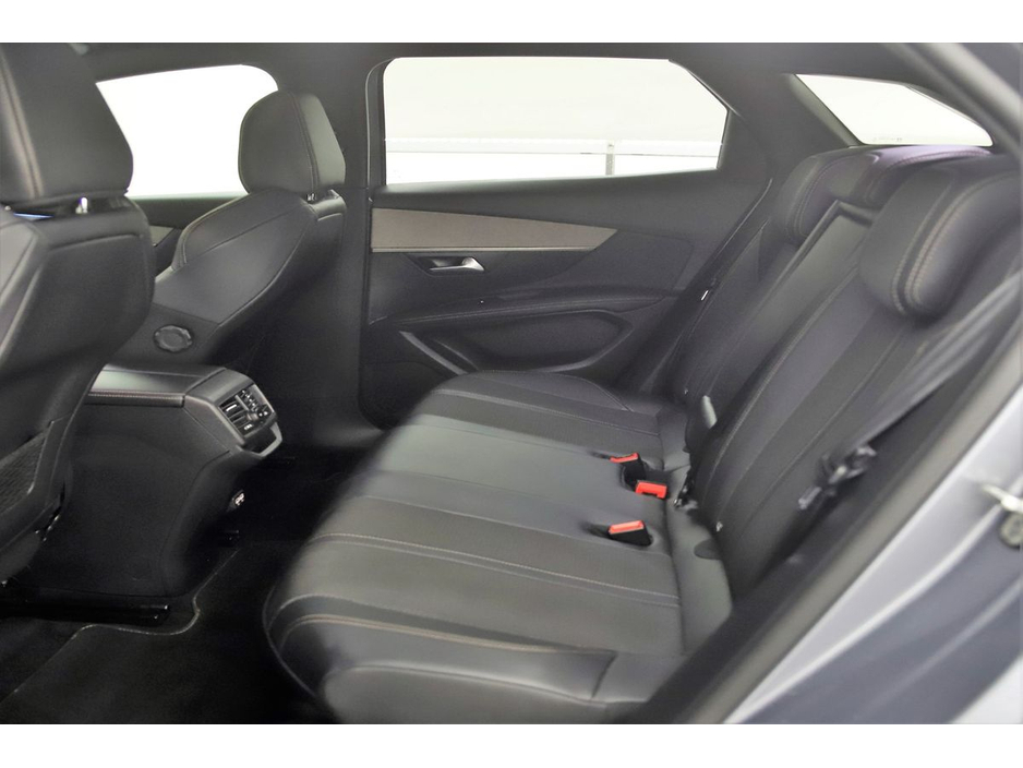 2022 Peugeot 3008 - image 15