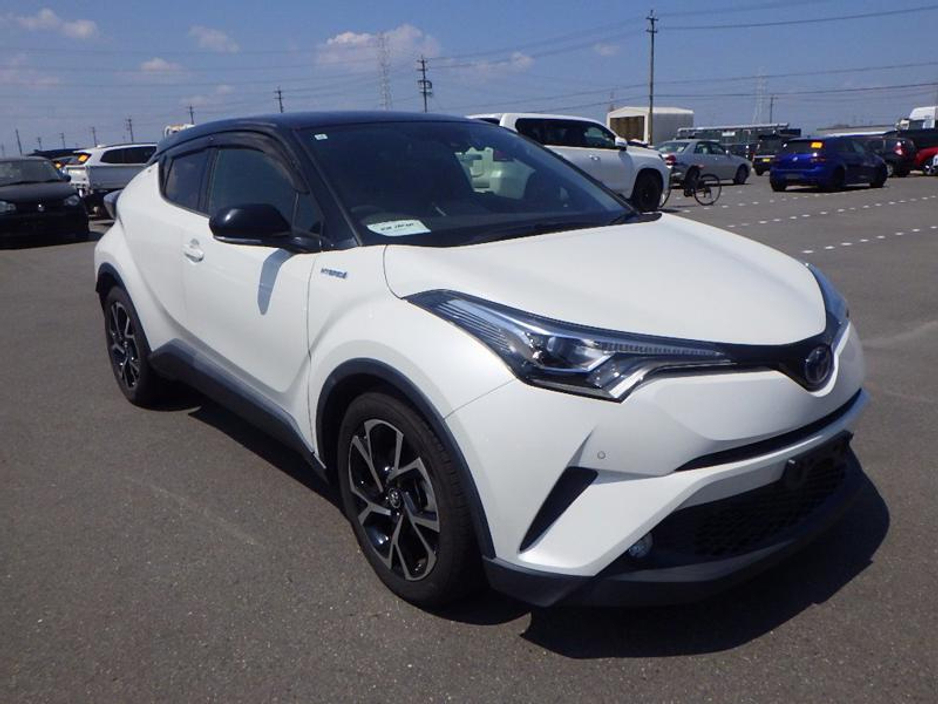 2017 Toyota C-HR 172 G Half Leather €17,500