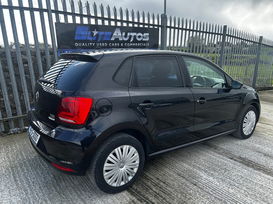 2014 Volkswagen Polo - image 3