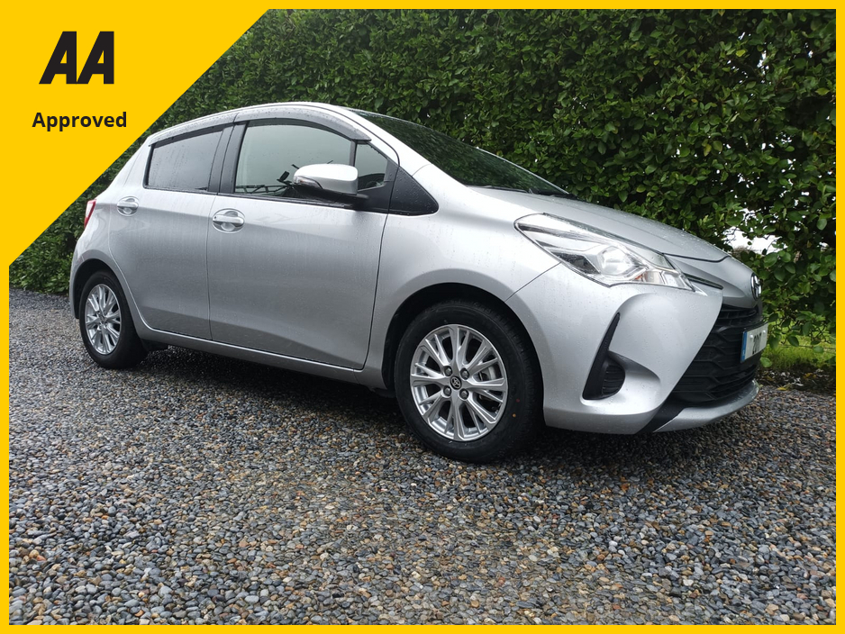 2017 Toyota Yaris TOP SPEC ULTIMA 1.3 PETROL AUTOMATIC WITH ONLY 23,136kms FACTORY IMMOBILISER PROXIMITY KEYS PUSH BUTTON START MULTI FUNCTION STEERING WHEEL REVERSE CAMERA ANDROID AUTO & APPLE CAR PLAY 2 YEARS NCT €13,995