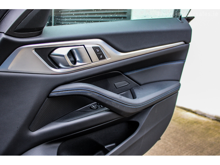 2023 BMW 4 Series - image 14