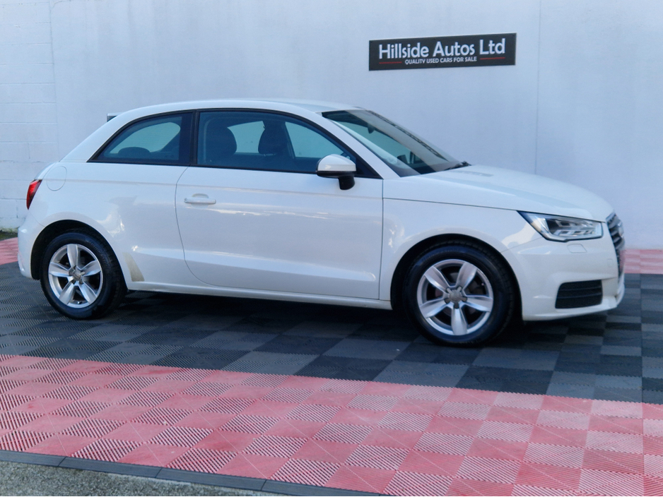 2015 Audi A1 - image 14