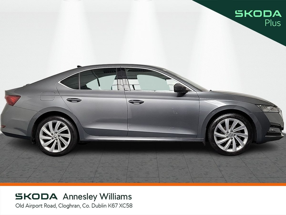2023 Skoda Octavia - image 11