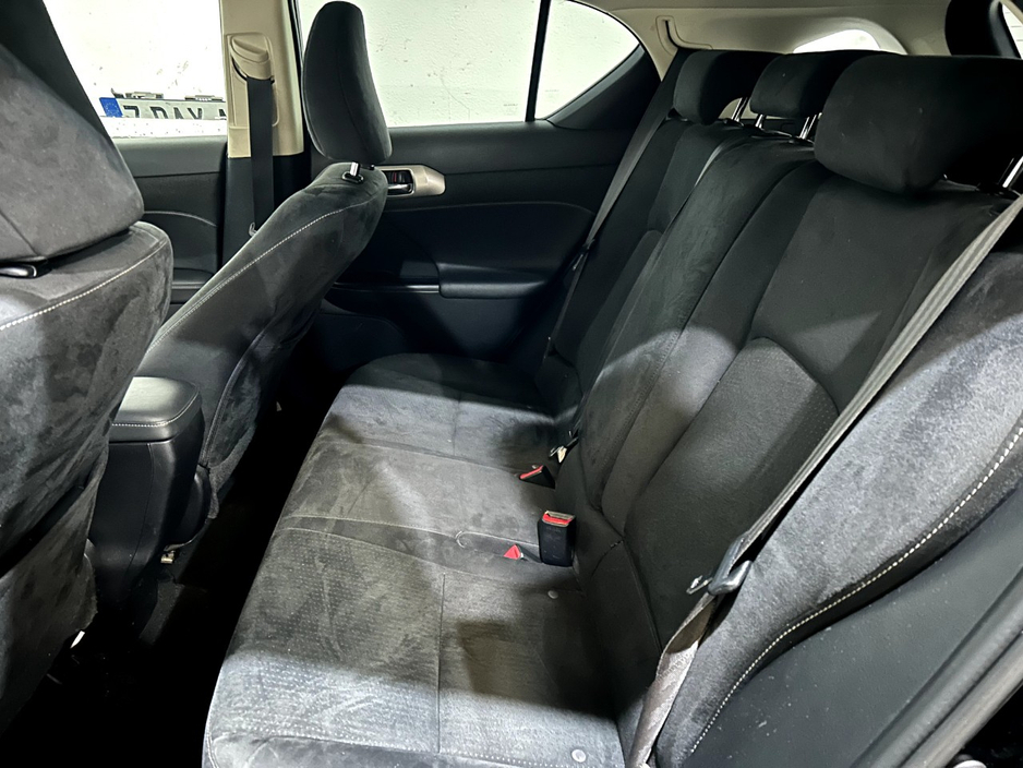 2015 Lexus CT 200 h - image 9