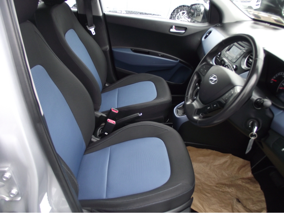 2015 Hyundai i10 1.0 DELUXE AUTO 5DR