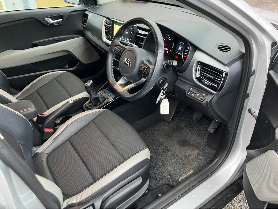 2018 Kia Stonic - image 6