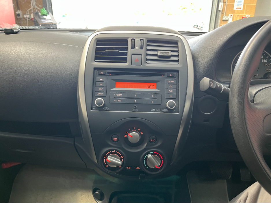 2018 Nissan March - image 17