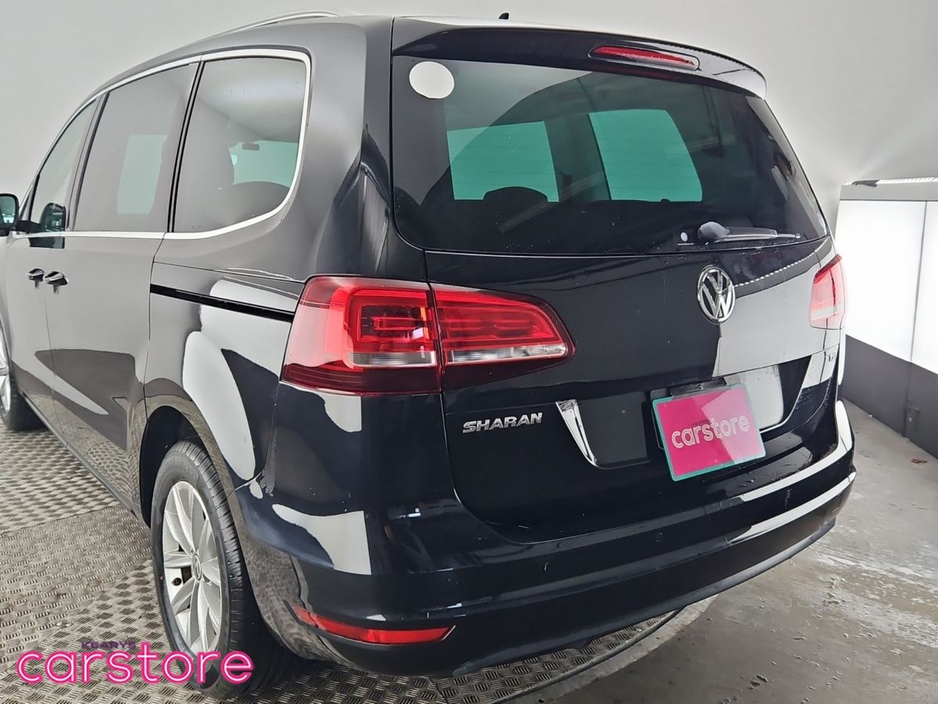 2017 Volkswagen Sharan 1.4 Auto €25,880
