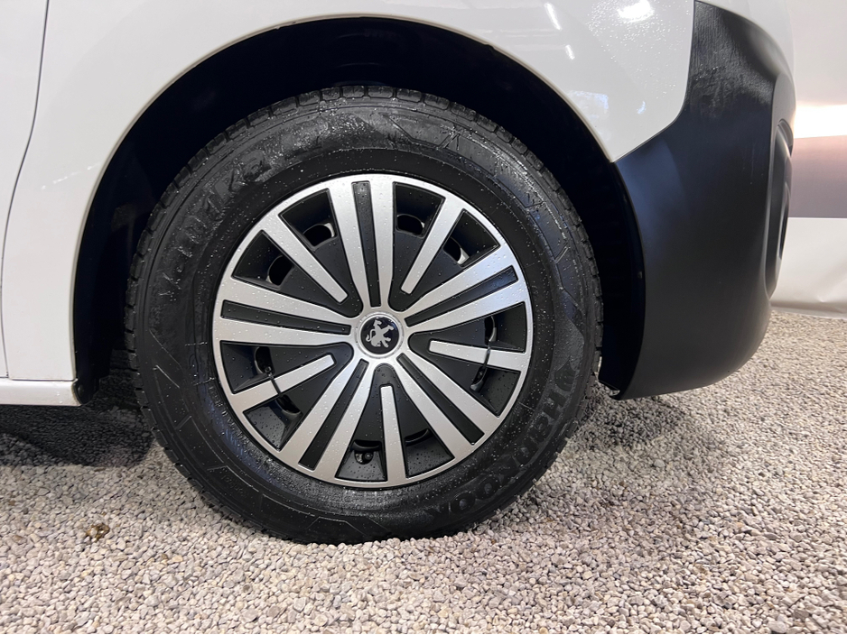 2019 Peugeot Expert PROFESSIONAL L1 BL €14,800