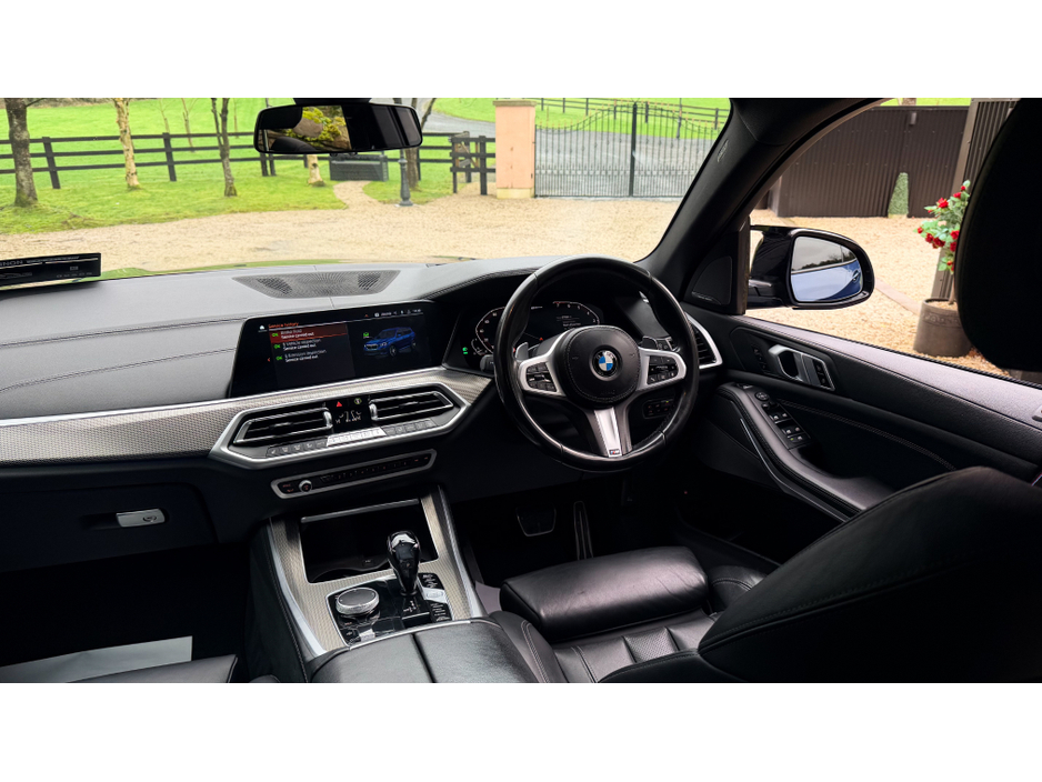 2021 BMW X5 2021 (211) BMW X5 45e M Sport PRO **MEGA SPEC €47,999