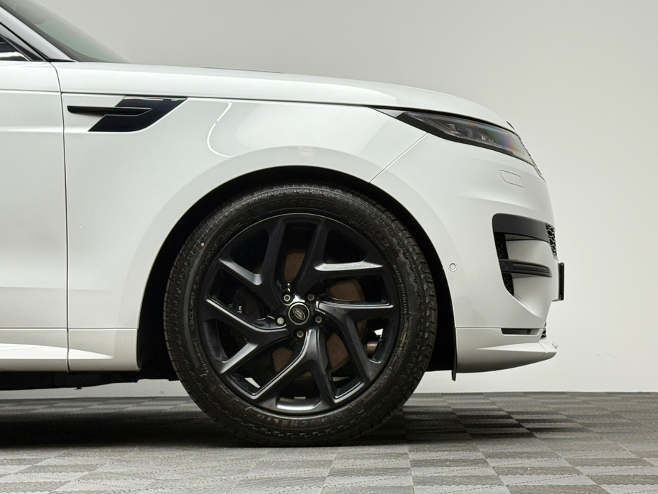 2023 Land Rover Range Rover Sport - image 9