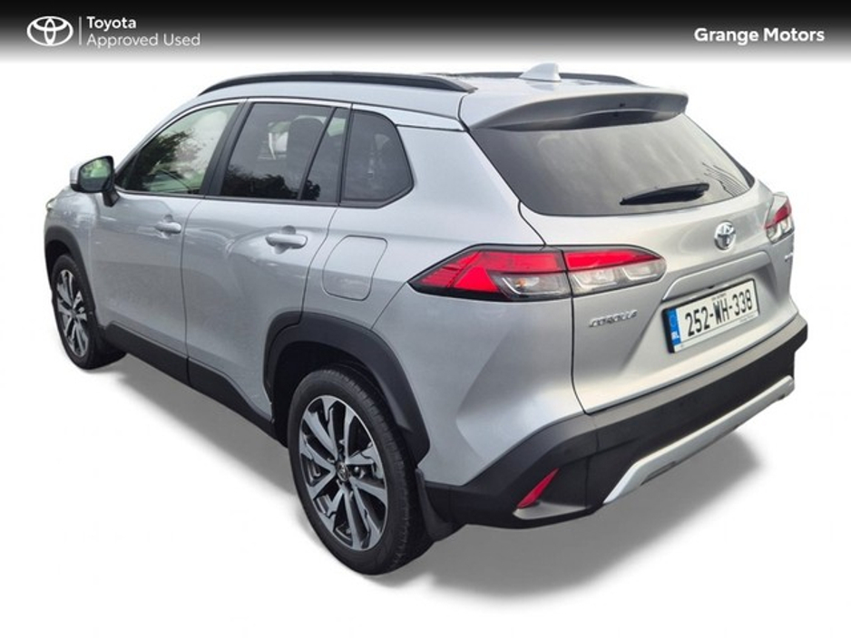 2025 Toyota Corolla Cross - image 12