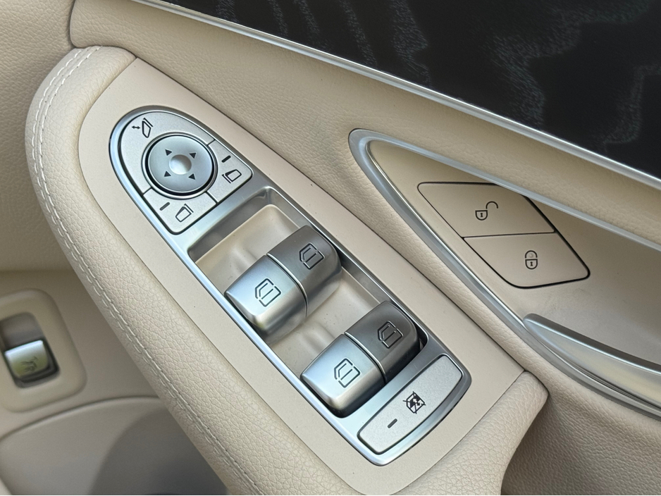 2019 Mercedes-Benz C Class - image 7