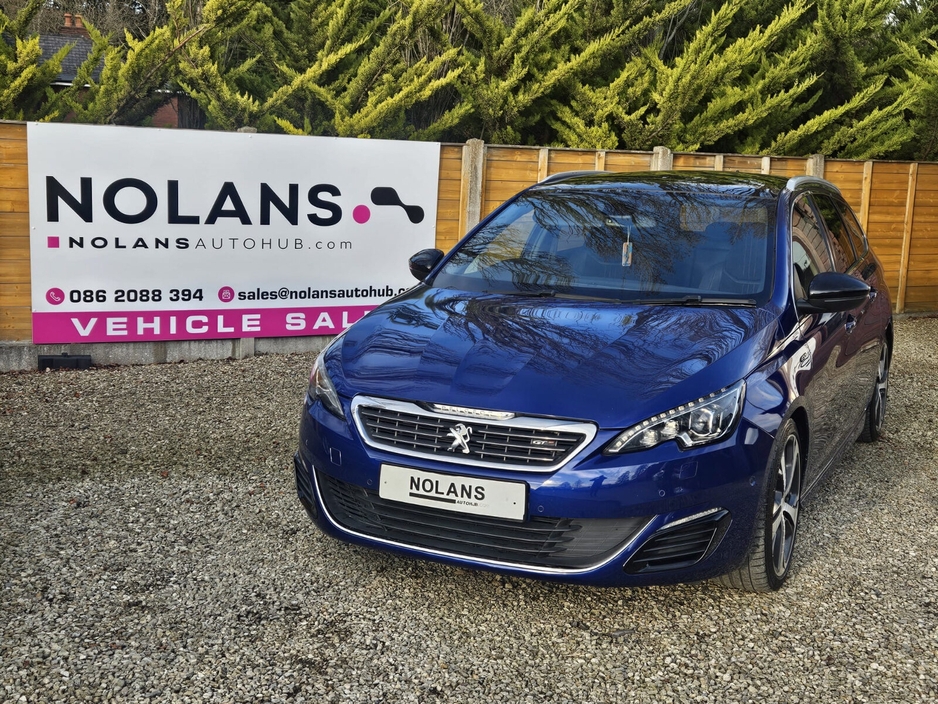 2016 Peugeot 308 - image 4