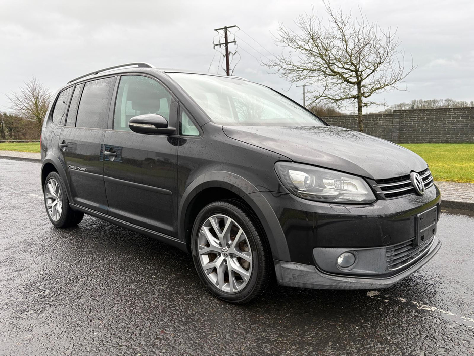2015 Volkswagen Touran - image 6