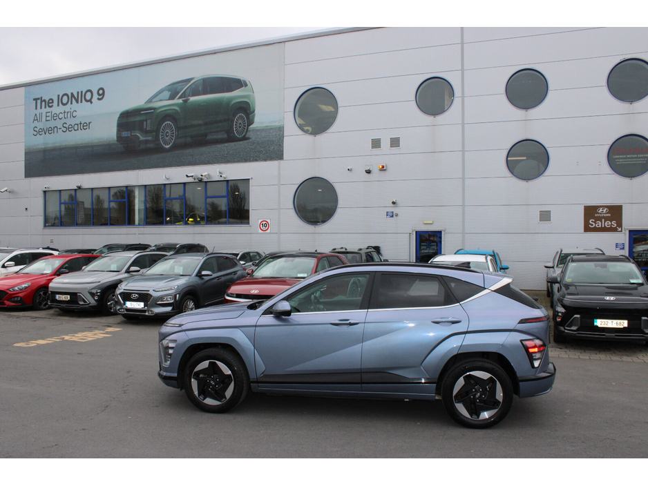 2024 Hyundai Kona - image 2