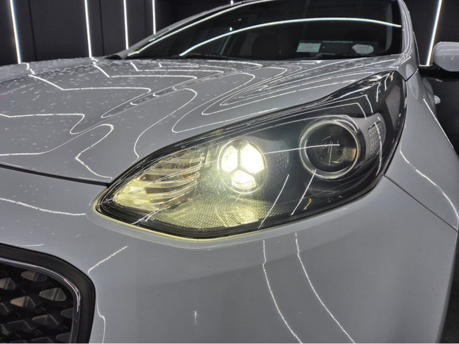 2018 Kia Sportage - image 18