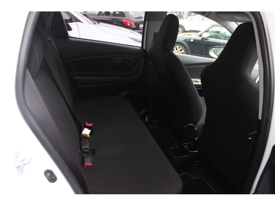 2016 Toyota Yaris VITZ 1.0 PETROL 69 BHP 5DR AUTOMATIC €9,750