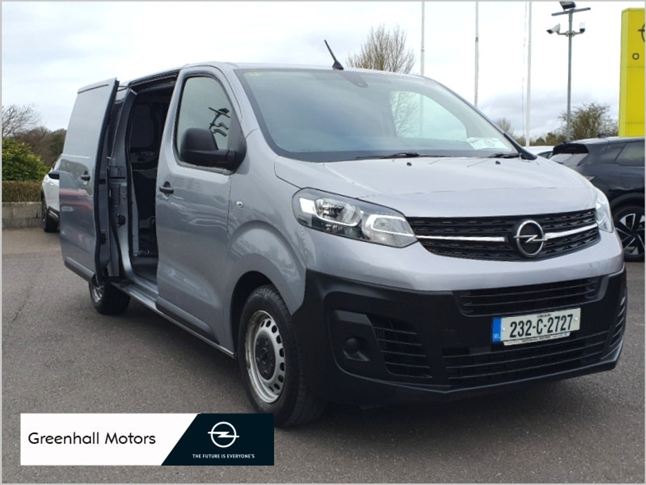2023 Opel Vivaro - image 13